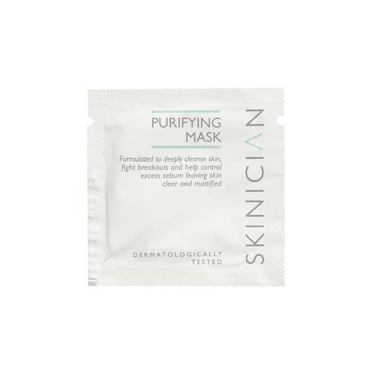 Sachet sample of purifying clay mask.